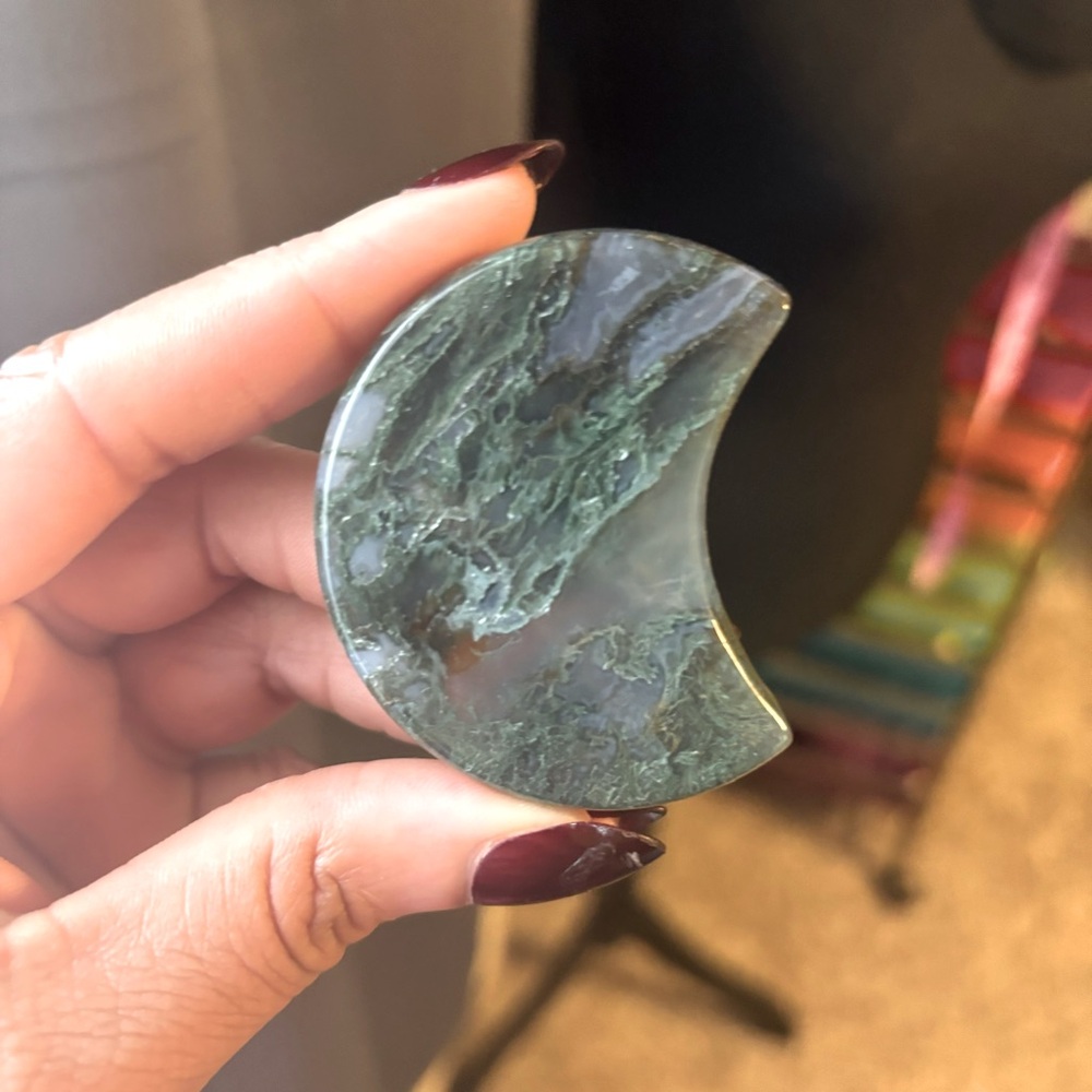 Moss Agate Moon/Moss Agate Crystal/Agate Crystal Moon/Crystal Moon Carving